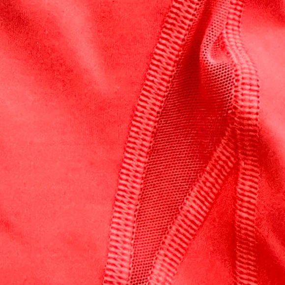 Lululemon Rise and Flow Tank Cape Red (8) - Picture 10 of 16